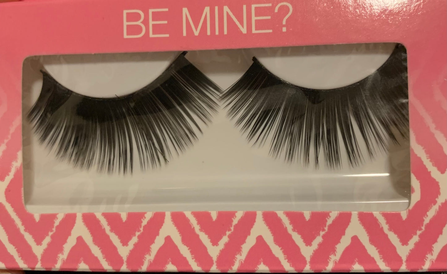 Be Mine Eyelashes and Adhesive Set-The Edge OK