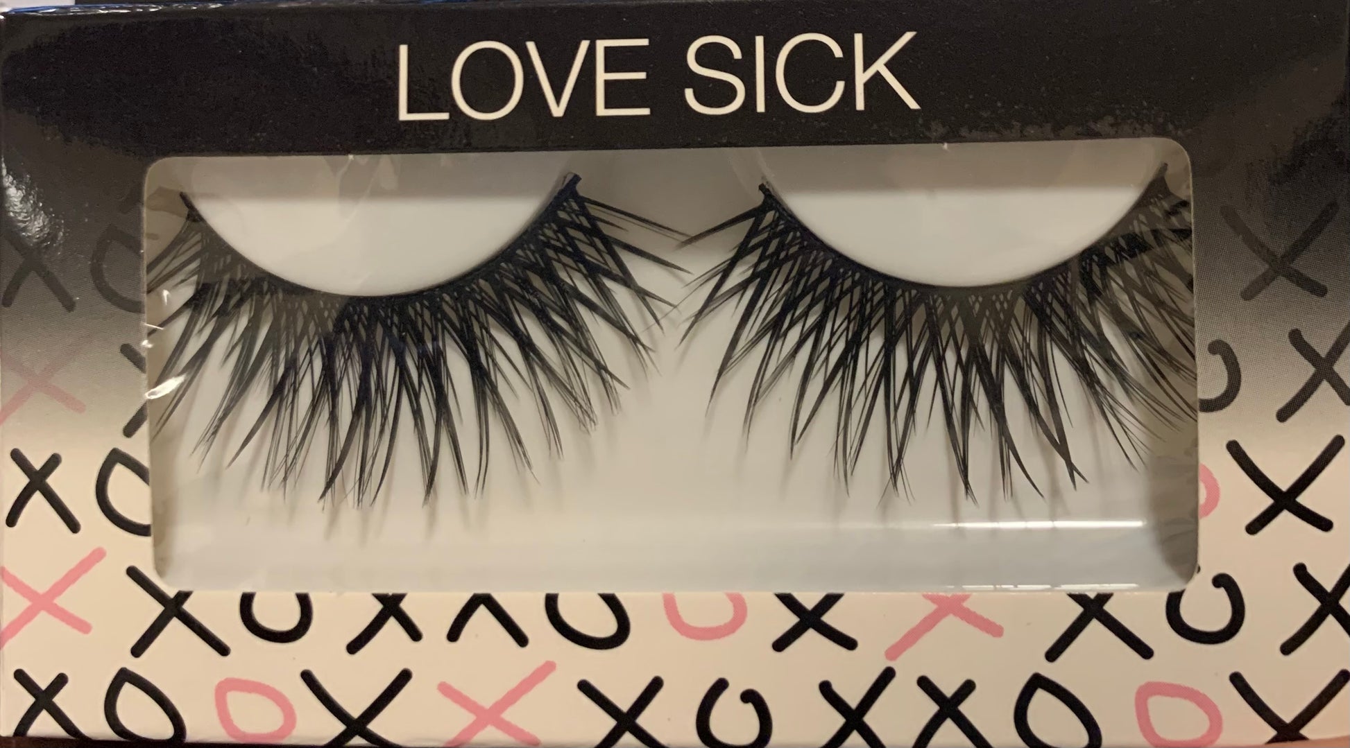 False Eyelashes-The Edge OK