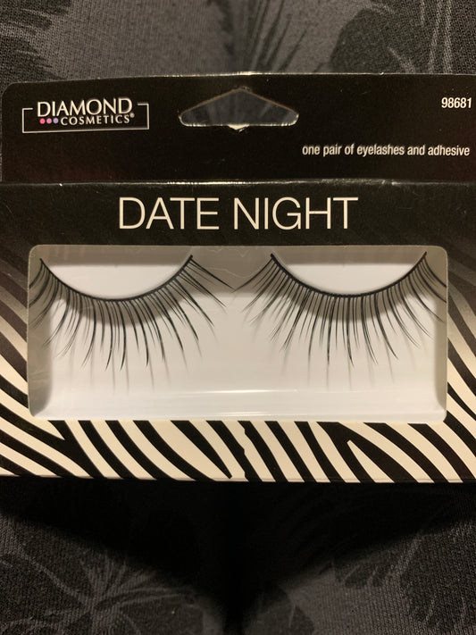 Date Night Eyelashes with Adhesive Set-The Edge OK